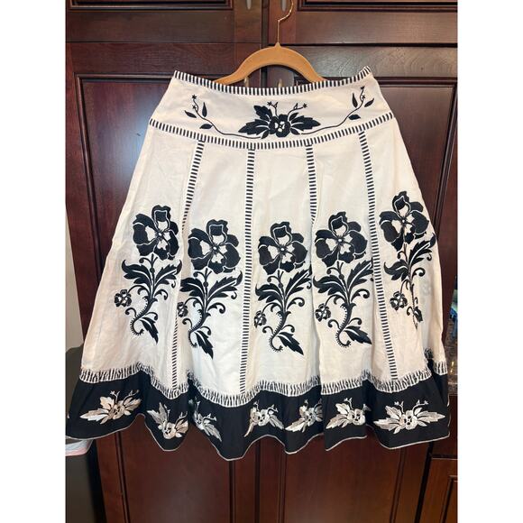 Boston Proper A-line White & Black Cotton Embroidered Skirt Size 2 - Picture 10 of 13